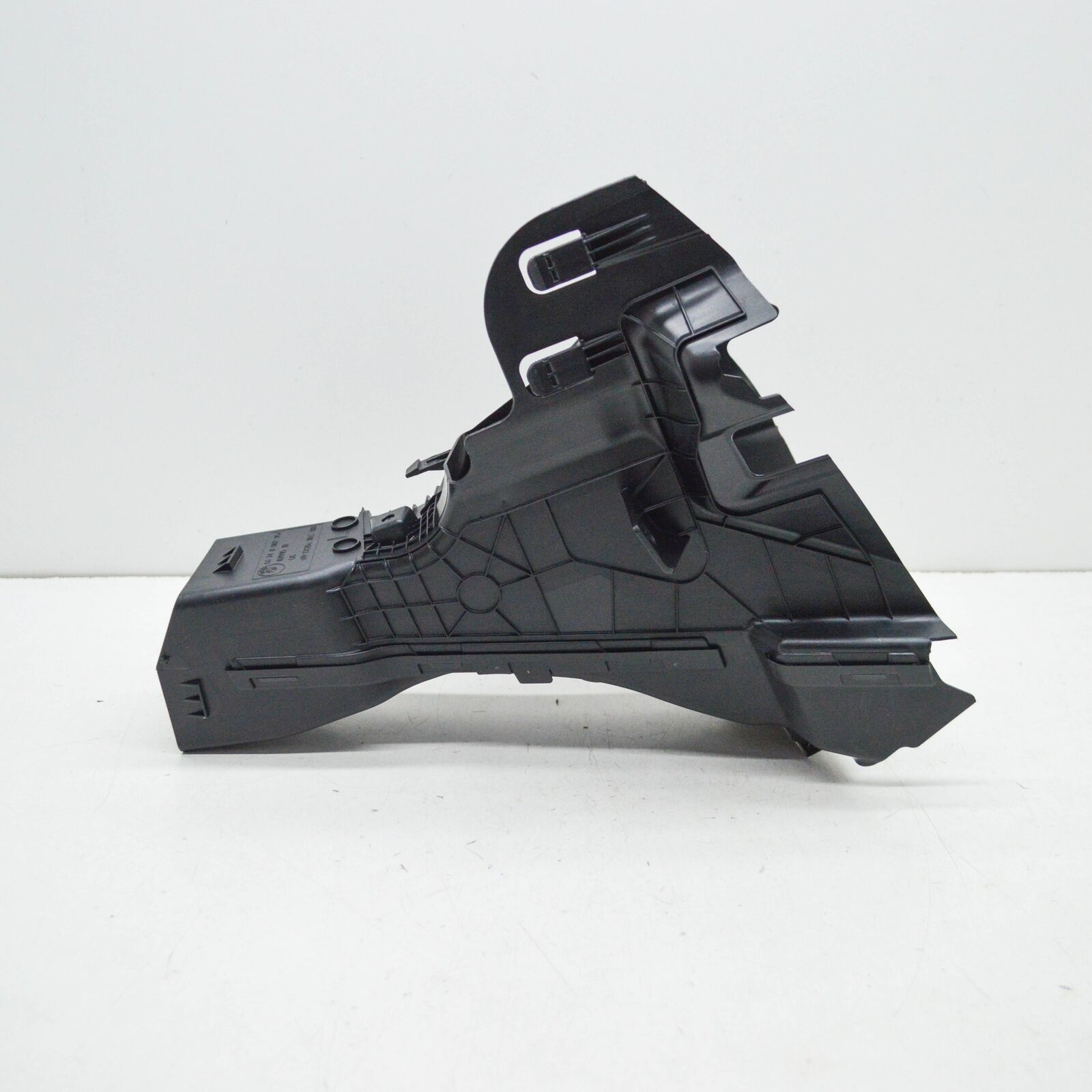 NEW BMW X3 M F97 FRONT LEFT BRAKE AIR DUCT 51748082957 ORIGINAL 4 NEW BMW X3 M F97 FRONT LEFT BRAKE AIR DUCT 51748082957 ORIGINAL - Image 4