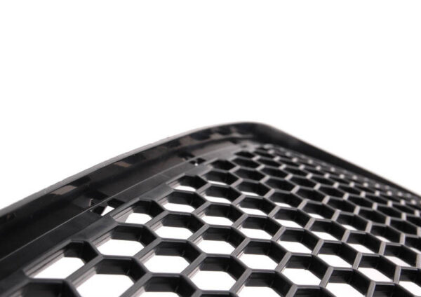 NEW BMW 3 E93 FRONT BUMPER M SPORT LOWER GRILLE 51118041179 8041179 2009 - Image 4