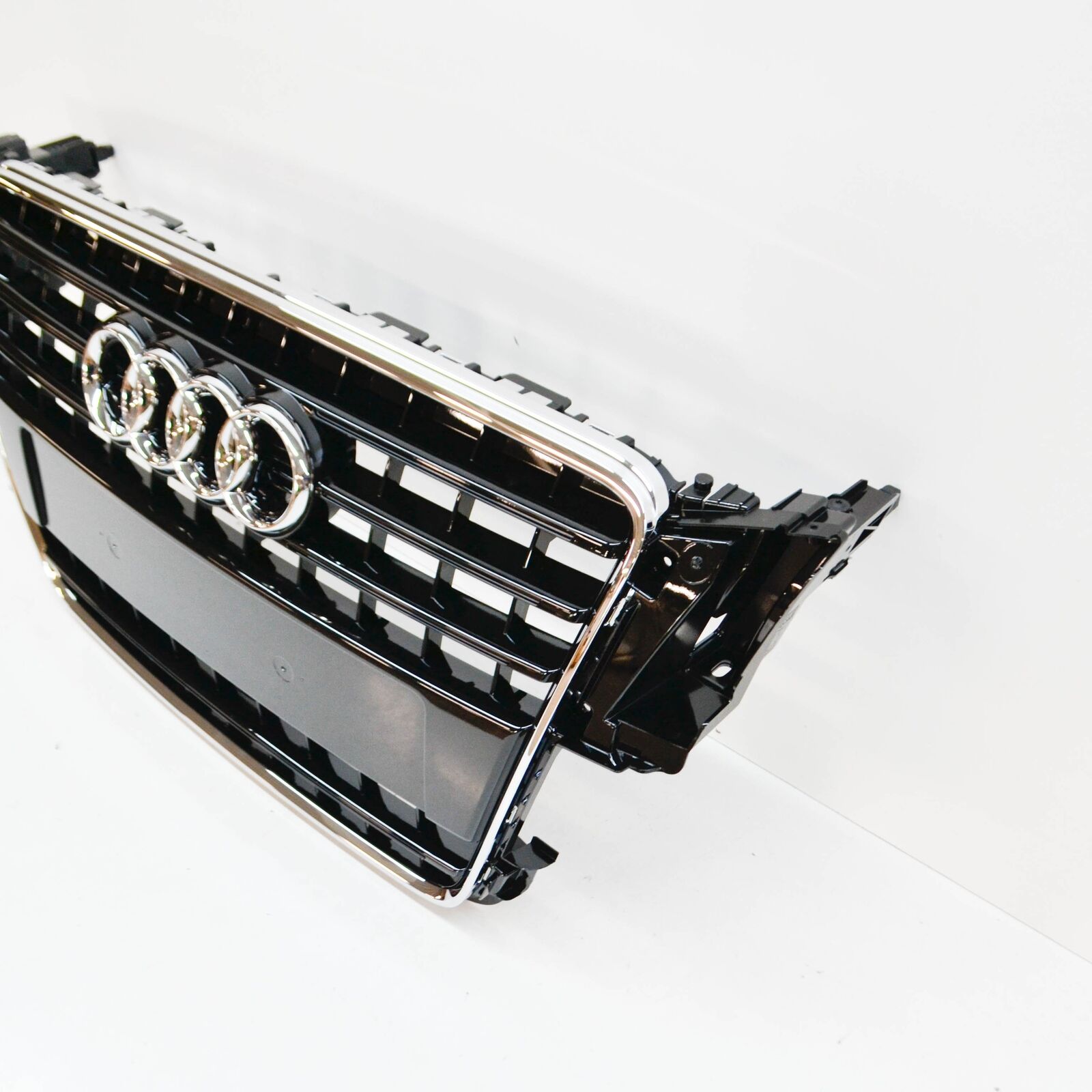 NEW AUDI A5 8T3 S-LINE FRONT BUMPER CENTER RADIATOR GRILLE 8T0853651 ET94 4 NEW AUDI A5 8T3 S-LINE FRONT BUMPER CENTER RADIATOR GRILLE 8T0853651 ET94 - Image 4