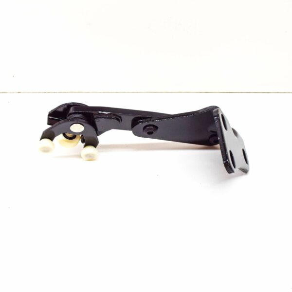 NEW VW CADDY 2K RIGHT SLIDING DOOR LOWER ROLLER GUIDE 2K0843398B - Image 4