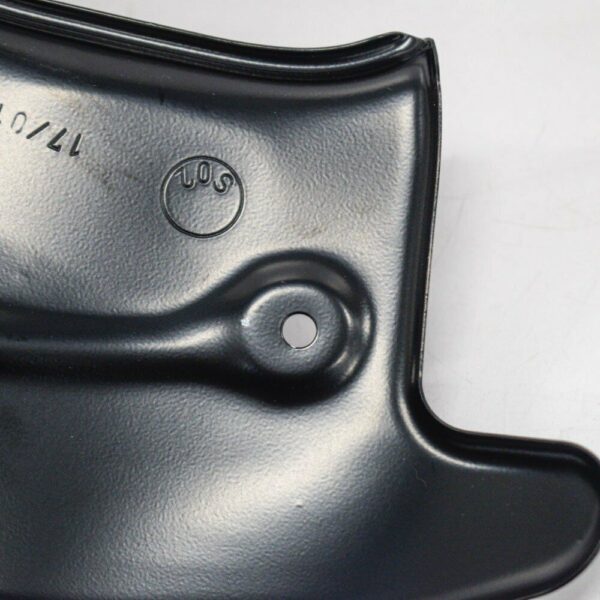 NEW AUDI Q7 4M FRONT RIGHT PLATE DUST SPLASH SHIELD 8W0615312D - Image 4