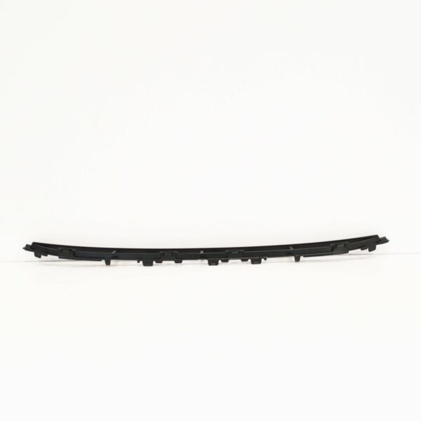NEW AUDI A3 8V FRONT LOWER CENTER GRILLE 8V58076479B9 - Image 4