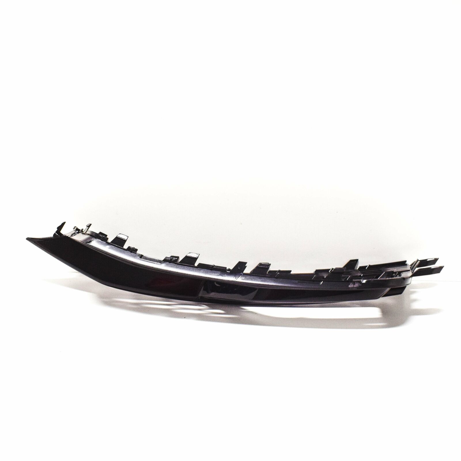 NEW AUDI A5 8T LEFT FOG LIGHT GRILLE 8T0807681P01C 8T0807681P 4 NEW AUDI A5 8T LEFT FOG LIGHT GRILLE 8T0807681P01C 8T0807681P - Image 4