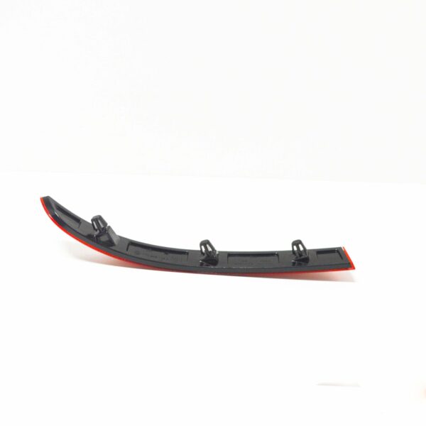 NEW VOLKSWAGEN TOURAN 1T REAR BUMPER RIGHT REFLECTOR 1T0945106A - Image 4