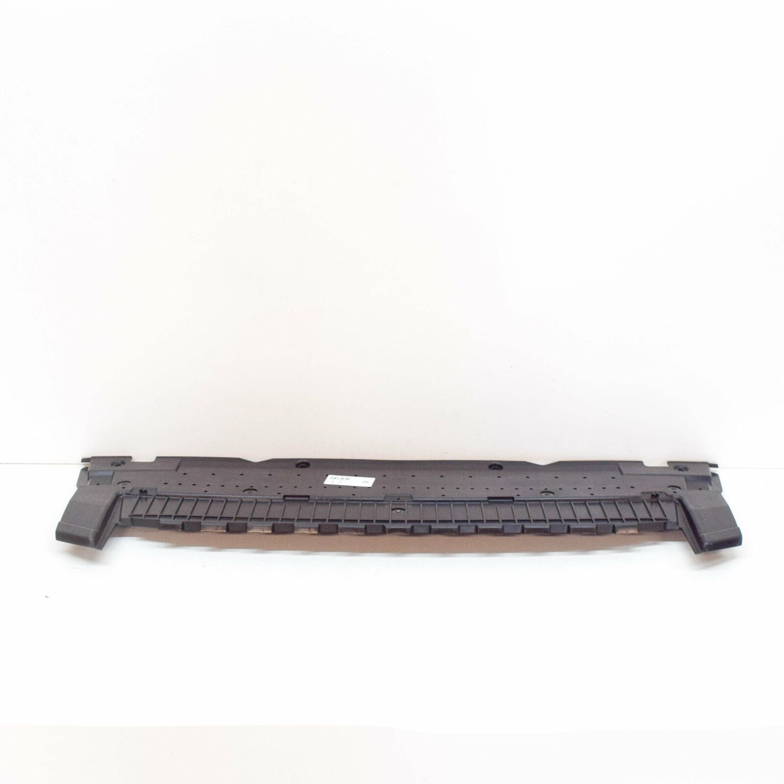 NEW AUDI A5 8T3 FRONT BUMPER LOWER CENTRE CLOSING ELEMENT 8T0807611C 4 NEW AUDI A5 8T3 FRONT BUMPER LOWER CENTRE CLOSING ELEMENT 8T0807611C - Image 4