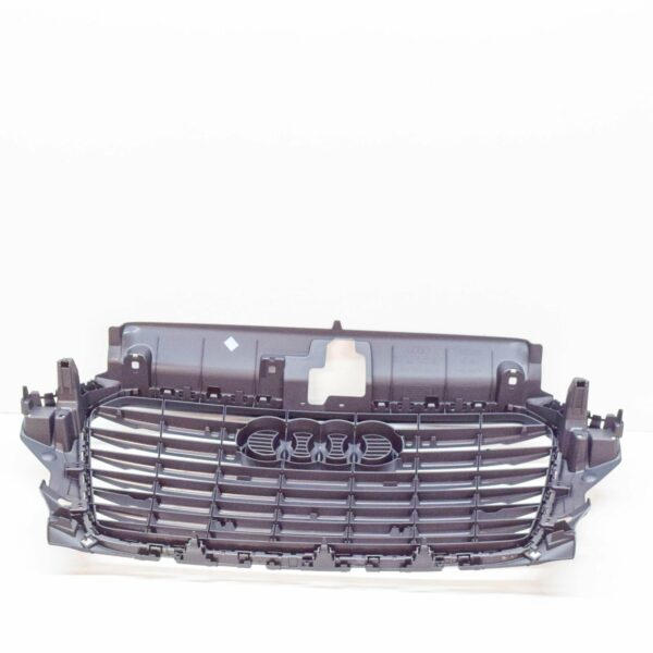 NEW AUDI A3 8V FRONT RADIATOR GRILLE 8V5853651BCKA - Image 4