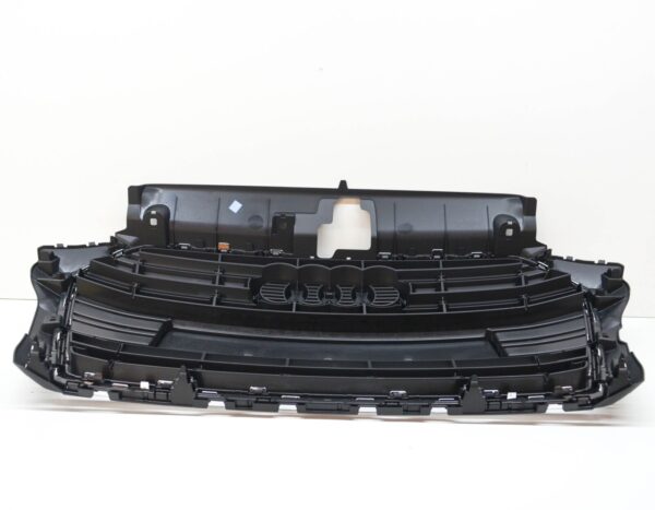 NEW AUDI A3 8V RADIATOR GRILLE 8V3853651AA3FZ - Image 4