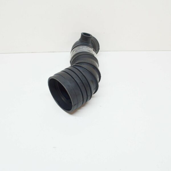 NEW AUDI A4 B7 AIR INTAKE HOSE 3B0129615K - Image 4