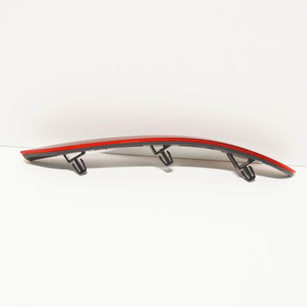 NEW VOLKSWAGEN GOLF PLUS REAR BUMPER RIGHT SIDE REFLECTOR 5M0945106C - Image 4