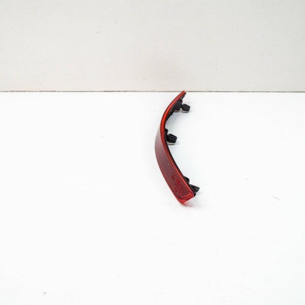 NEW AUDI A3 8V REAR BUMPER LEFT REFLECTOR 8V5945105A - Image 4