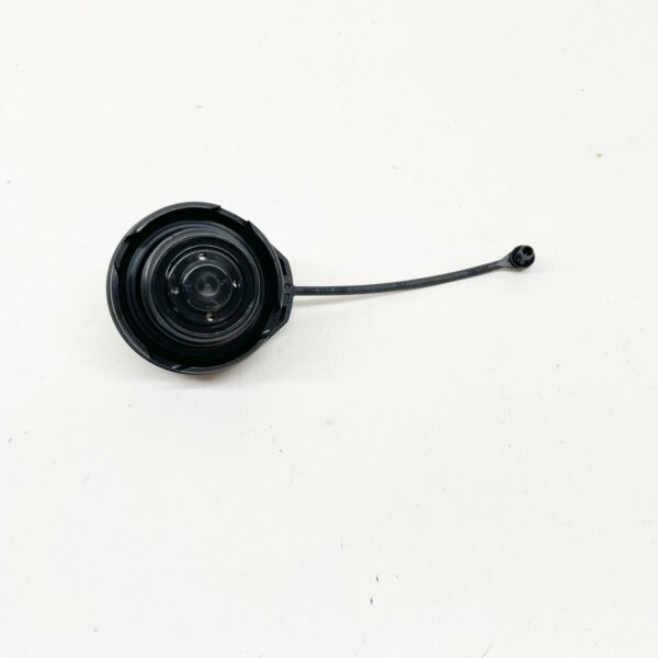 NEW AUDI A4 B6 FUEL FILLER CAP COVER 8E0201550 2000 - Image 4