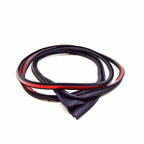 NEW AUDI Q7 4L FRONT LEFT DOOR SEAL RUBBER 4L0837911 - Image 4