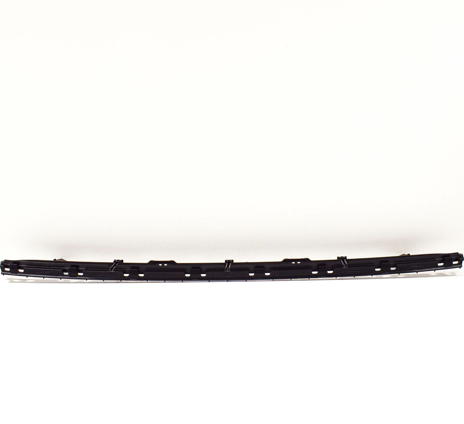 NEW AUDI A4 B8 FRONT BUMPER CENTER LOWER GRILLE 8K0807683 2014 4 NEW AUDI A4 B8 FRONT BUMPER CENTER LOWER GRILLE 8K0807683 2014 - Image 4