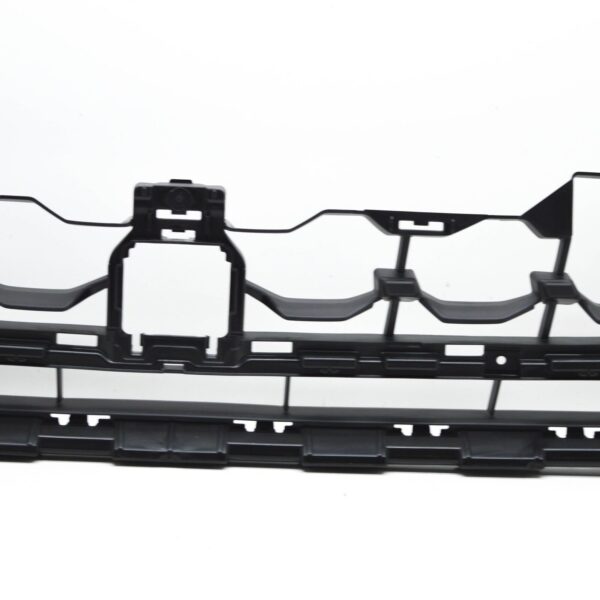 NEW AUDI A3 8Y FRONT BUMPER LOWER CENTER GRILLE 8Y0807647C9B9 - Image 4