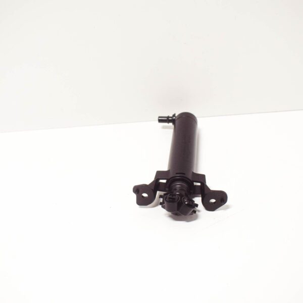 NEW AUDI A3 8V LEFT HEADLIGHT WASHER PUMP 8V0955101B - Image 4