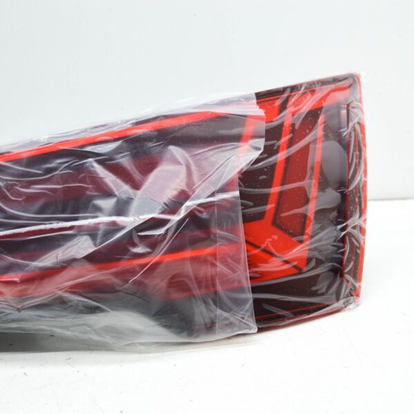 NEW AUDI Q5 FY 80A SPORTBACK REAR RIGHT TAILLIGHT 80A945076B ORIGINAL - Image 4