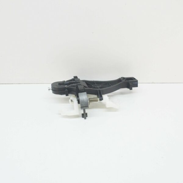 NEW VW TRANSPORTER T5 LEFT SLIDING DOOR MOUNTING BAR 7E0843351C - Image 4