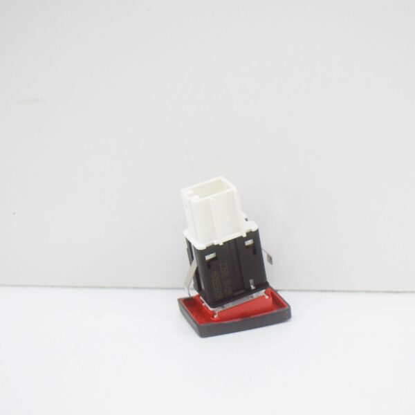 NEW VOLKSWAGEN GOLF MK6 HAZARD WARNING SWITCH PUSH BUTTON 5K0953509A - Image 4