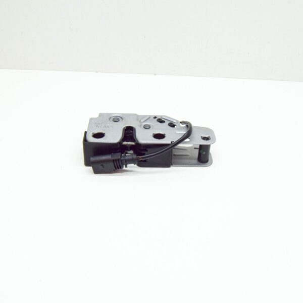NEW SKODA SUPERB MK2 3T LOWER PART BONNET LOCK 3T0823509A ORIGINAL - Image 3