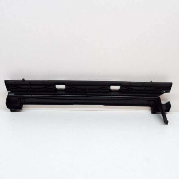 NEW BMW 5 F10 FRONT RADIATOR UPPER COVER 17117645650 - Image 3