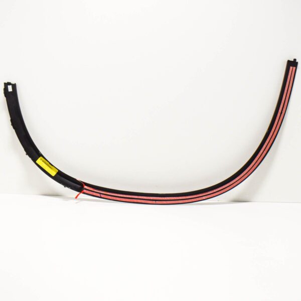 NEW MERCEDES-BENZ GLE C292 FRONT LEFT WHEEL ARCH COVER A2928856522 ORIGINAL - Image 3