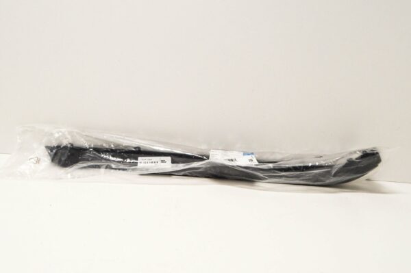 NEW BMW 5 E34 REAR BUMPER RIGHT TRIM 51128148818 8148818 1995 - Image 3