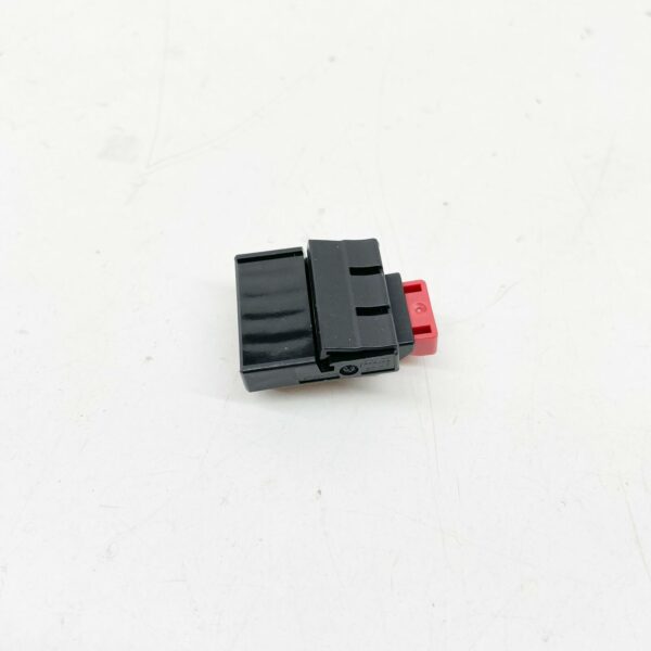 NEW VW BEETLE A5 TAIL LIGHT FLAT CONTACT HOUSING 5K0972705 ORIGINAL - Image 3