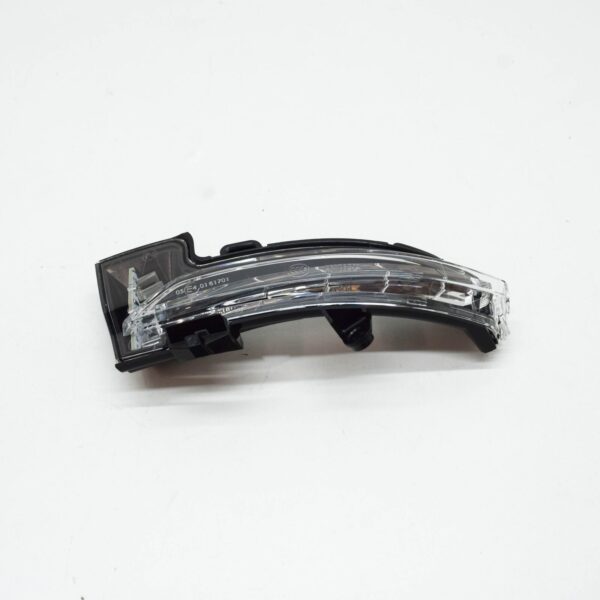 NEW SKODA OCTAVIA MK3 5E FRONT LEFT DOOR MIRROR TURN INDICATOR 5E0949101 - Image 3