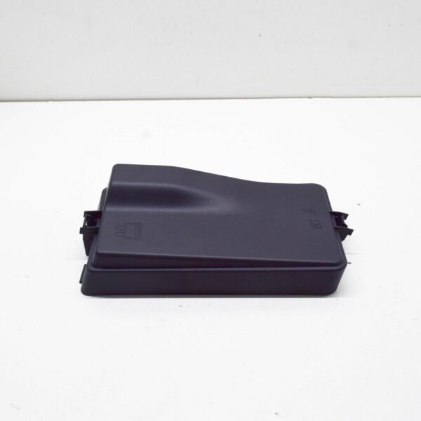 NEW AUDI A3 LIMOUSINE 8YS FUSE BOX COVER 5WA937132A ORIGINAL - Image 3