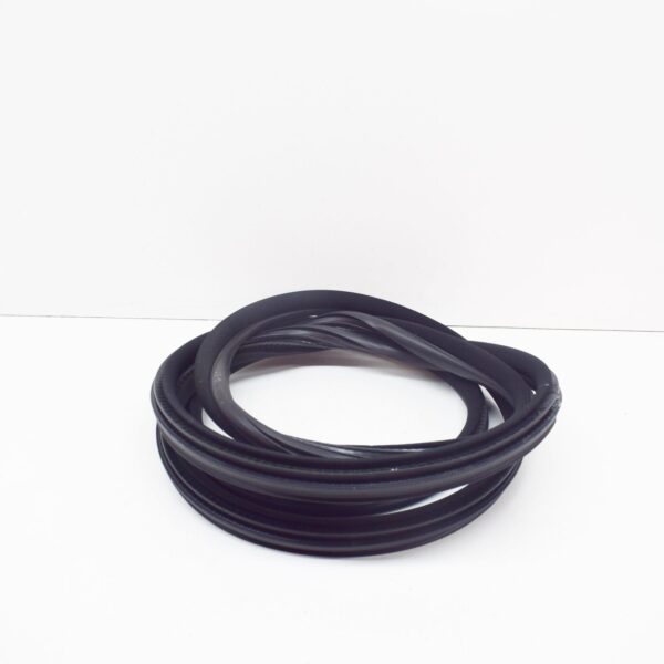 NEW MERCEDES-BENZ G W463 REAR DOOR SEAL A46373103809051 ORIGINAL - Image 3