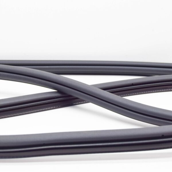 NEW VW PASSAT B8 3G FRONT RIGHT INNER DOOR SEAL RUBBER 3G0867912L5AP ORIGINAL - Image 3