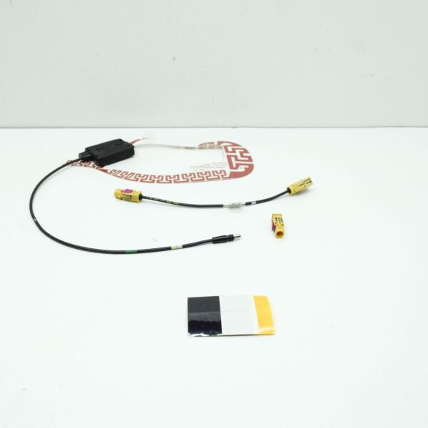 NEW VOLKSWAGEN CADDY 2K AERIAL MODULE 2K5035526T ORIGINAL - Image 3