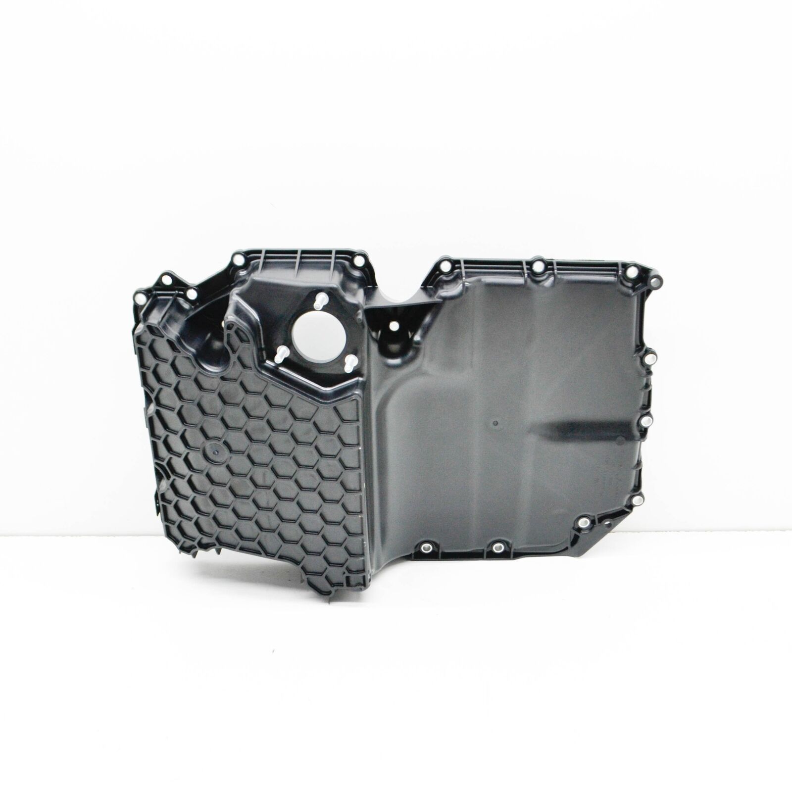 NEW AUDI A5 8W6 ENGINE OIL SUMP LOWER PART 05L103602B 5 NEW AUDI A5 8W6 ENGINE OIL SUMP LOWER PART 05L103602B - Image 5