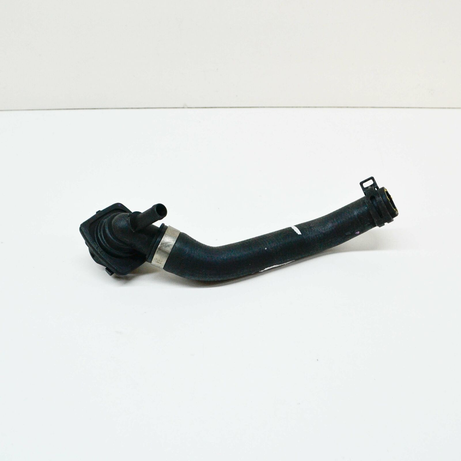 NEW MERCEDES-BENZ C W205 COOLANT WATER PIPE HOSE A2058300802 AMG ORIGINAL 3 NEW MERCEDES-BENZ C W205 COOLANT WATER PIPE HOSE A2058300802 AMG ORIGINAL - Image 3