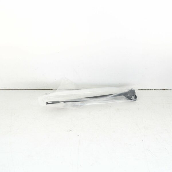 NEW MERCEDES BENZ A W169 REAR BUMPER RIGHT BRACKET A1698851463 ORIGINAL - Image 3