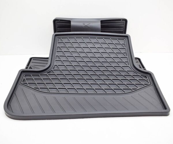 NEW MERCEDES-BENZ GLA X156 REAR FLOOR MAT SET A17668051019G33 ORIGINAL - Image 3