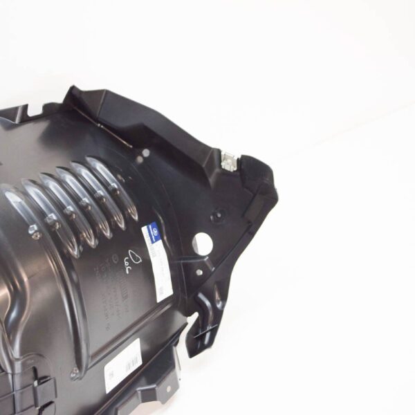 NEW MB C FRONT RIGHT WHEEL ARCH HOUSING FRONT PART W205 A2056903401 ORIGINAL - Image 3