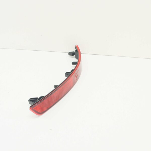 NEW AUDI A3 8V REAR LIGHT REFLECTOR RIGHT 8V4945106 ORIGINAL - Image 3