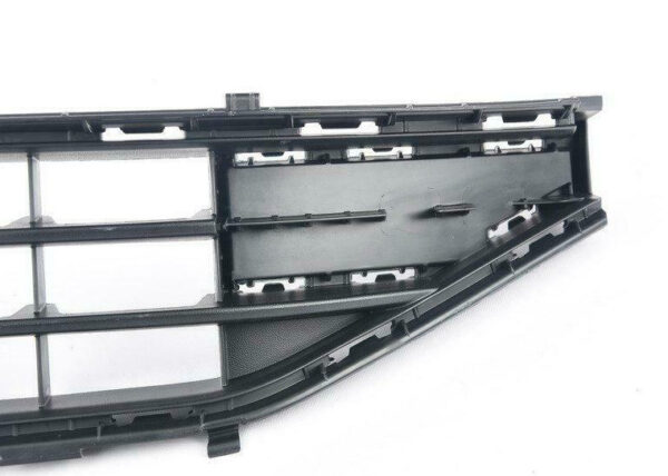 NEW VOLKSWAGEN JETTA A7 FRONT BUMPER LOWER GRILLE 17A8536779B9 ORIGINAL - Image 3