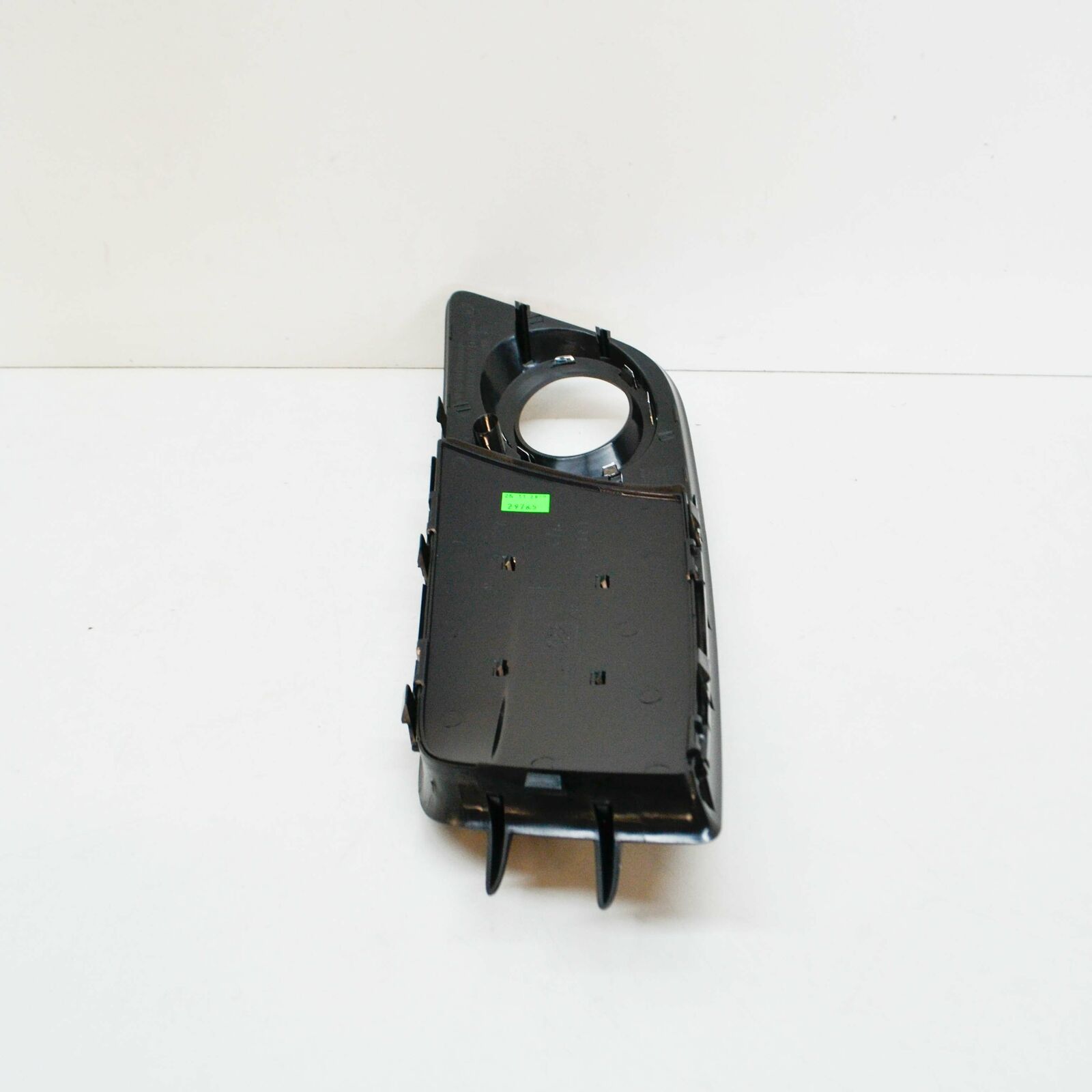 NEW AUDI A4 B8 LEFT FOG LIGHT GRILLE S-LINE 8K0807681C01C 8K0807681C 2010 5 NEW AUDI A4 B8 LEFT FOG LIGHT GRILLE S-LINE 8K0807681C01C 8K0807681C 2010 - Image 5