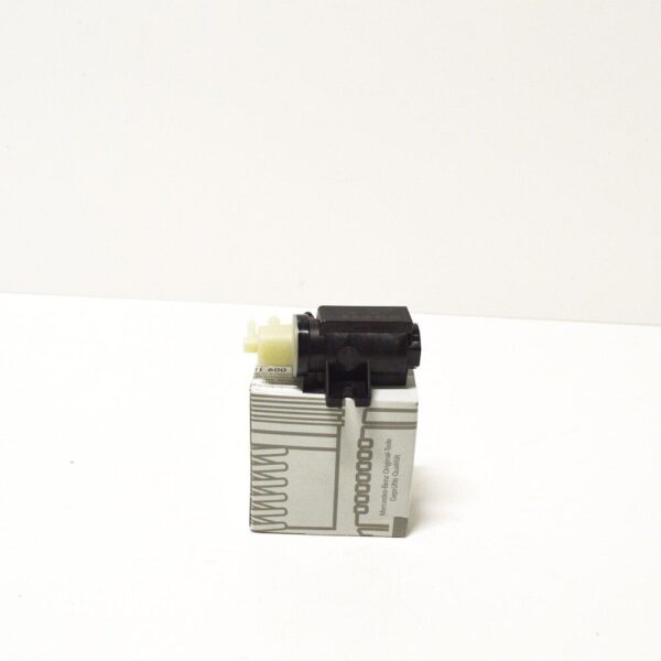 NEW MERCEDES-BENZ SOLENOID VACUUM VALVE A0091533128 ORIGINAL - Image 3