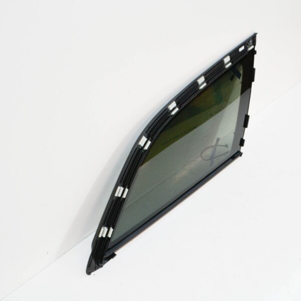 NEW AUDI Q7 4L REAR RIGHT SIDE WINDOW QUARTER GLASS 4L0845300RNVB 2015 ORIGINAL - Image 3