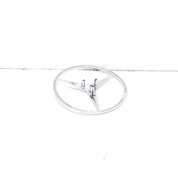 NEW MERCEDES BENZ E W211 REAR BADGE EMBLEM LOGO A2117580058 - Image 5