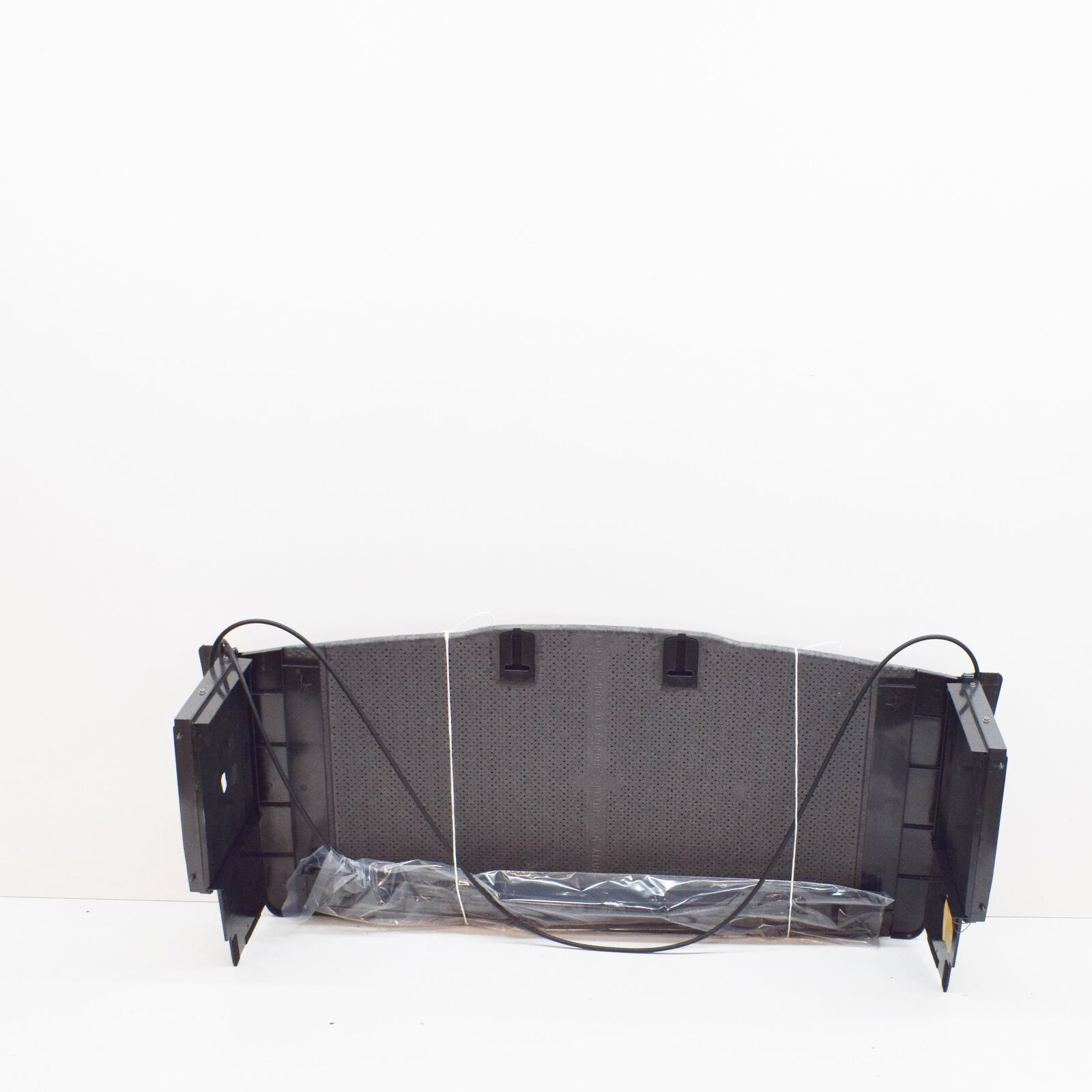 NEW AUDI A4 CONVERTIBLE B7 CONVERTIBLE TOP STOWAGE AREA 8H0863491D2Z3 ORIGINAL 3 NEW AUDI A4 CONVERTIBLE B7 CONVERTIBLE TOP STOWAGE AREA 8H0863491D2Z3 ORIGINAL - Image 3