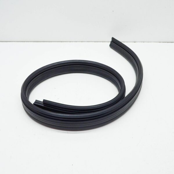 NEW MERCEDES-BENZ C W205 LEFT ENGINE HOOD SEAL A2058870000 ORIGINAL - Image 3