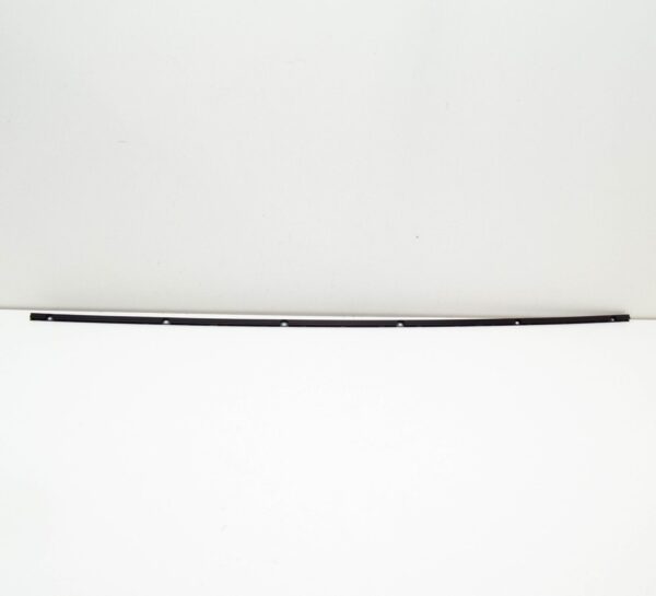 NEW SKODA KAMIQ LEFT WINDSHIELD RETAINING STRIP 657854541 ORIGINAL - Image 3