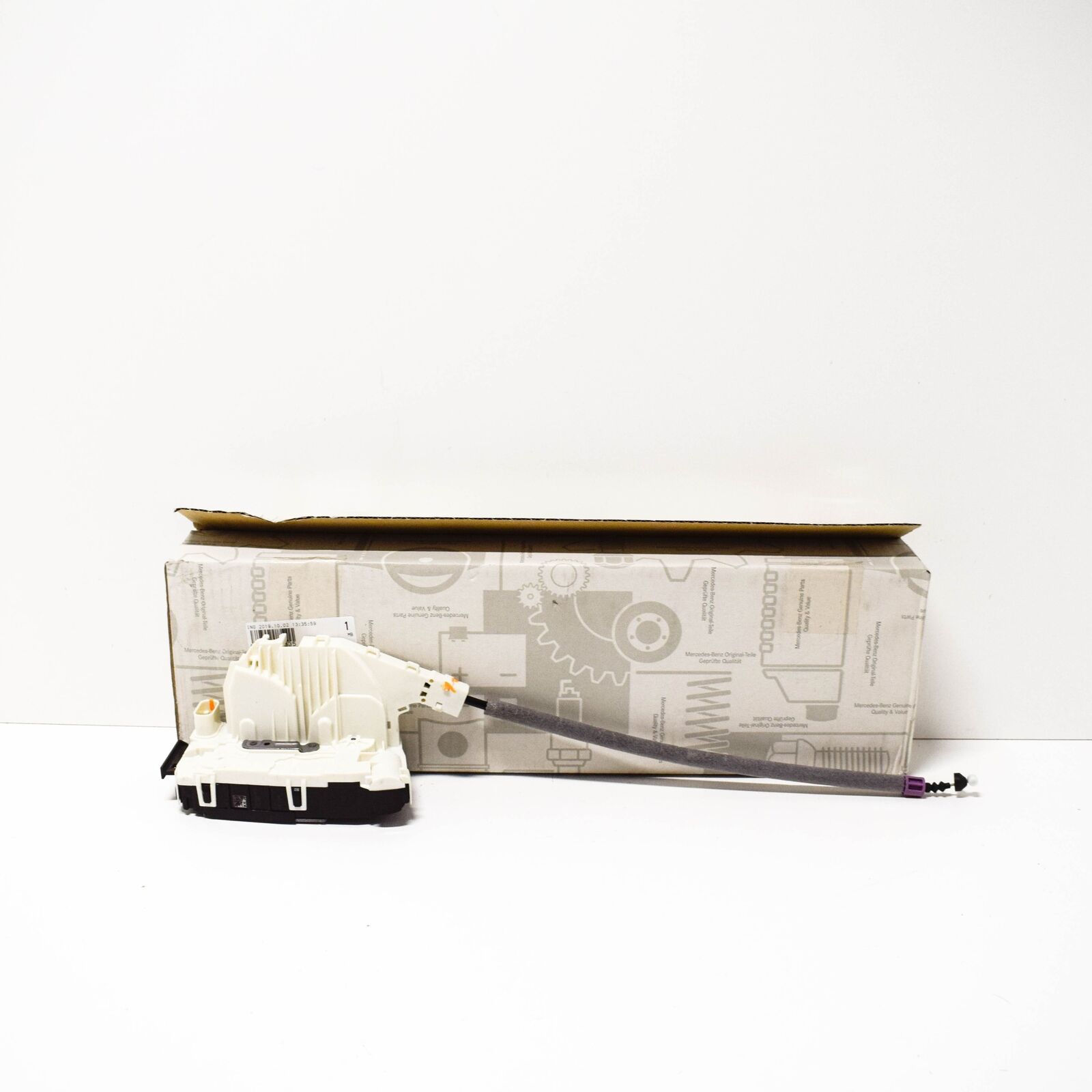 NEW MERCEDES-BENZ C-CLASS W204 FRONT RIGHT DOOR LOCK A2047203835 ORIGINAL 3 NEW MERCEDES-BENZ C-CLASS W204 FRONT RIGHT DOOR LOCK A2047203835 ORIGINAL - Image 3