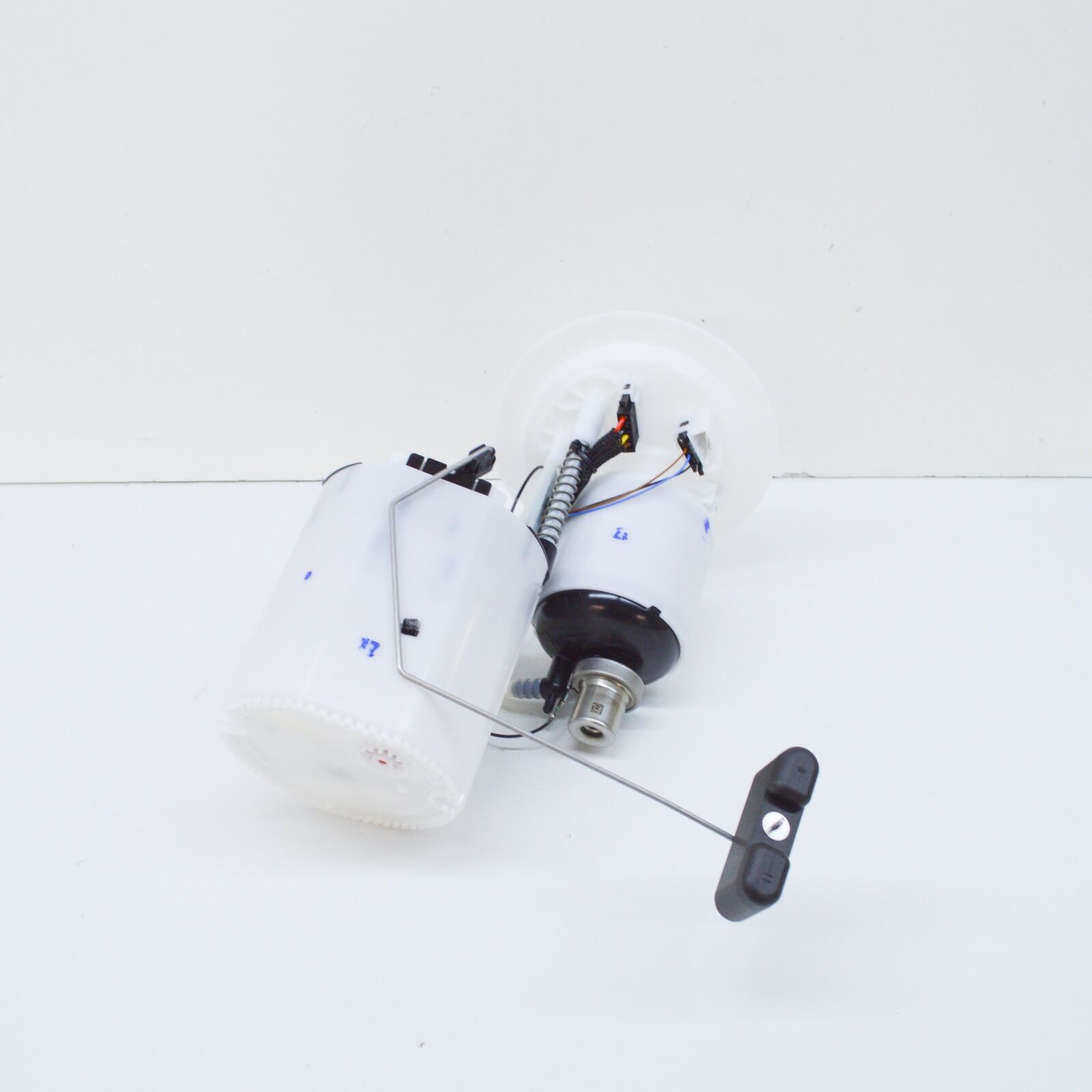 NEW AUDI A5 8T3 FUEL PUMP ASSEMBLY UNIT 8K0919051AS ORIGINAL 3 NEW AUDI A5 8T3 FUEL PUMP ASSEMBLY UNIT 8K0919051AS ORIGINAL - Image 3