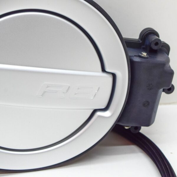 NEW AUDI R8 RIGHT SIDE FUEL FILLER CAP COVER 427809900C ORIGINAL - Image 3