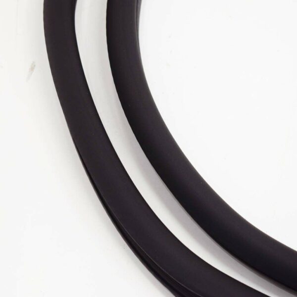 NEW MERCEDES-BENZ GLA X156 FRONT DOOR RUBBER SEAL A1566920076 ORIGINAL - Image 3